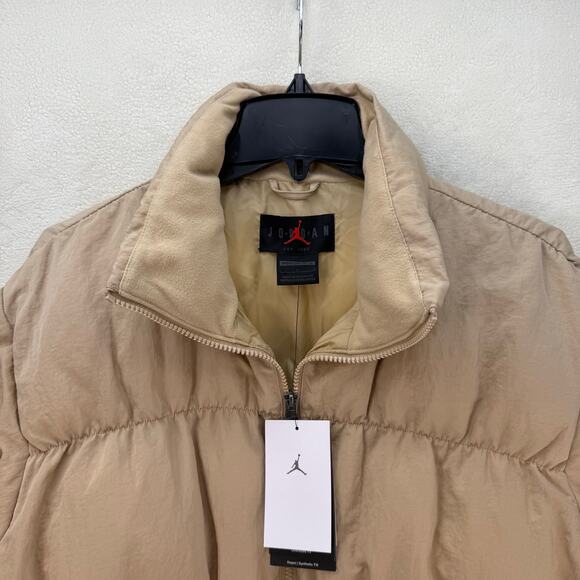 AIR JORDAN FLIGHT WOMEN'S LARGE BEACH CREAM PUFFER JACKET $195/FB5149-277 - Picture 2 of 6